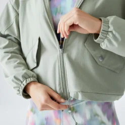 Chaqueta Fitness Verde Amplia Capucha -Equipo De Fitness chaqueta fitness verde amplia capucha 4