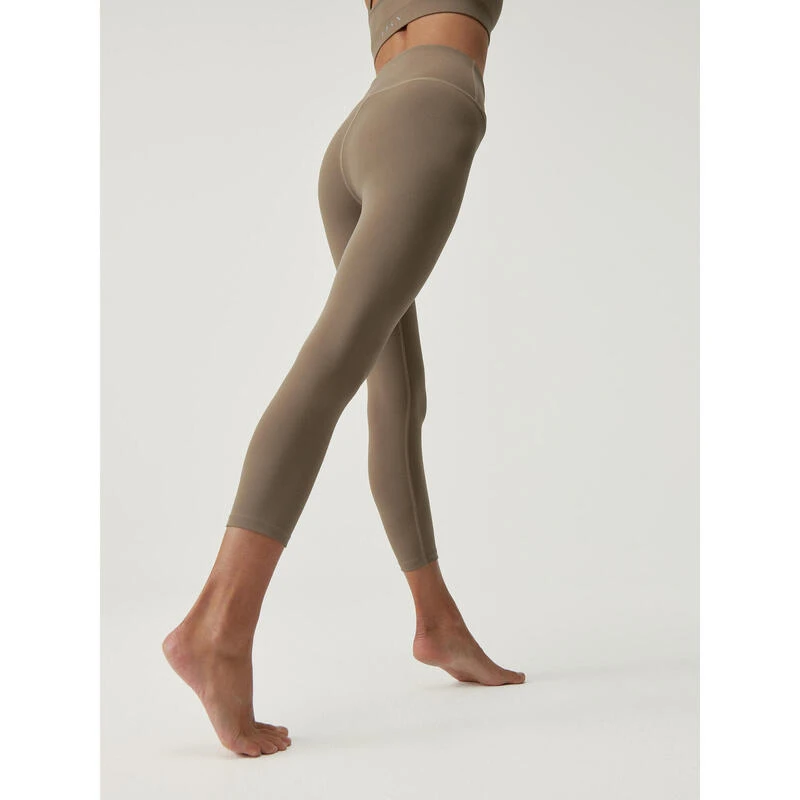 Born Living Yoga Legging De Mujer En Tejido Performance Con Capri 2 Born Living Yoga Legging De Mujer En Tejido Performance Con Capri - Imagen 2