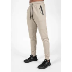 Pantalón Chándal Fitness Largo Hombre GORILLA WEAR Newark Negro -Equipo De Fitness pantalon chandal fitness largo hombre gorilla wear newark beige