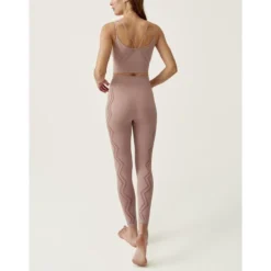 Top Deportivo De Mujer Kasama Born Living Yoga -Equipo De Fitness top deportivo de mujer kasama born living yoga 3