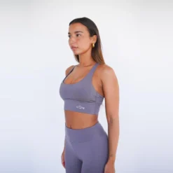 Top Deportivo Fitness Sostenible Poliéster Mujer Fitplanet Shark Gris -Equipo De Fitness top deportivo fitness sostenible poliester mujer fitplanet shark gris 2